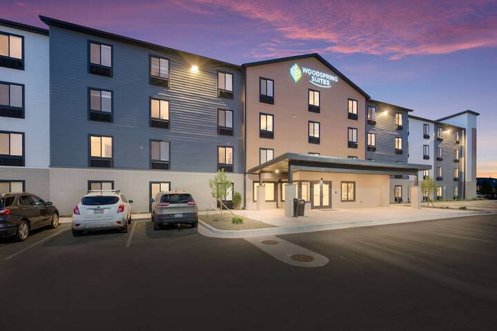 Hotel 2 of 33