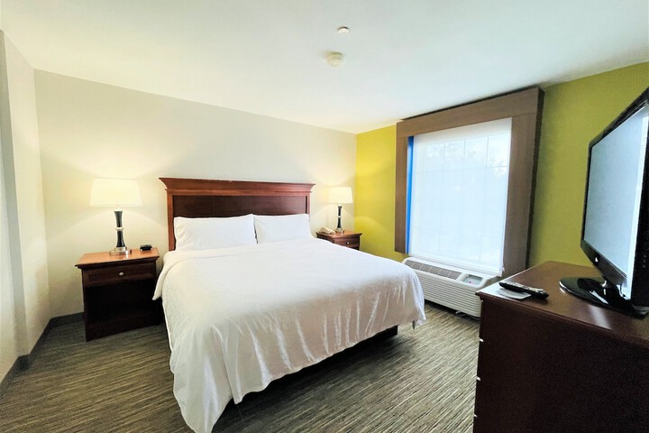 Holiday Inn Express & Suites Sulphur (Lake Charles) by IHG