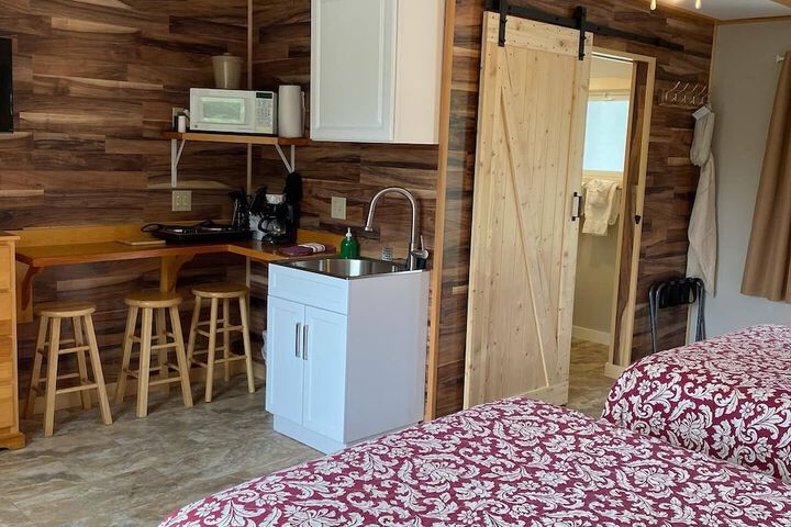Room 53 of 177