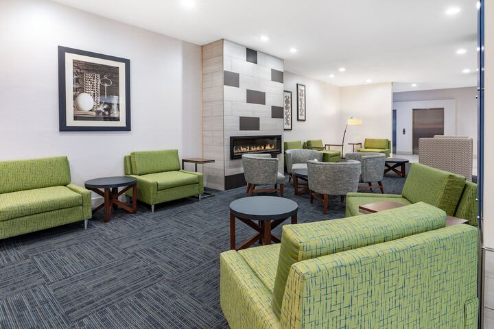 Holiday Inn Express & Suites Trinidad by IHG