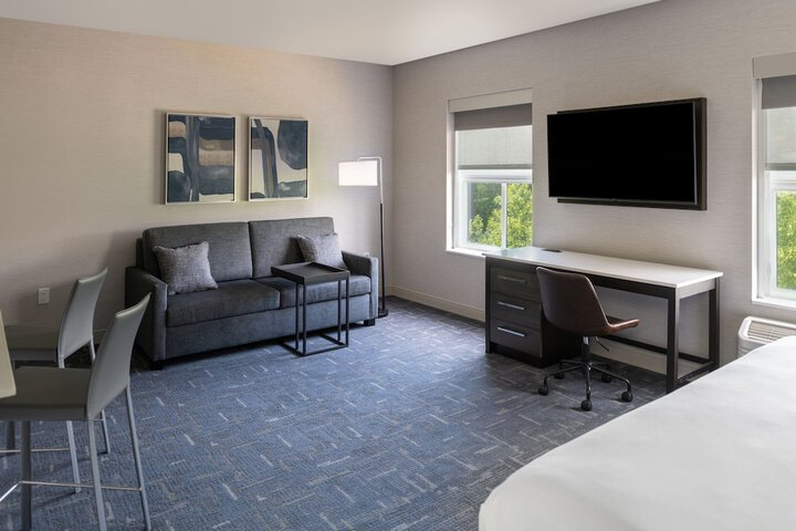 Room 30 of 37