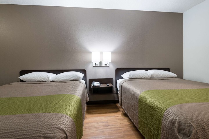 Room 14 of 42