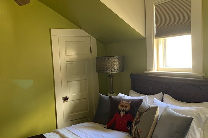Room 19 of 47