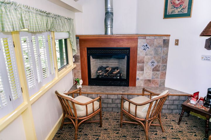 Kilauea Lodge and Restaurant