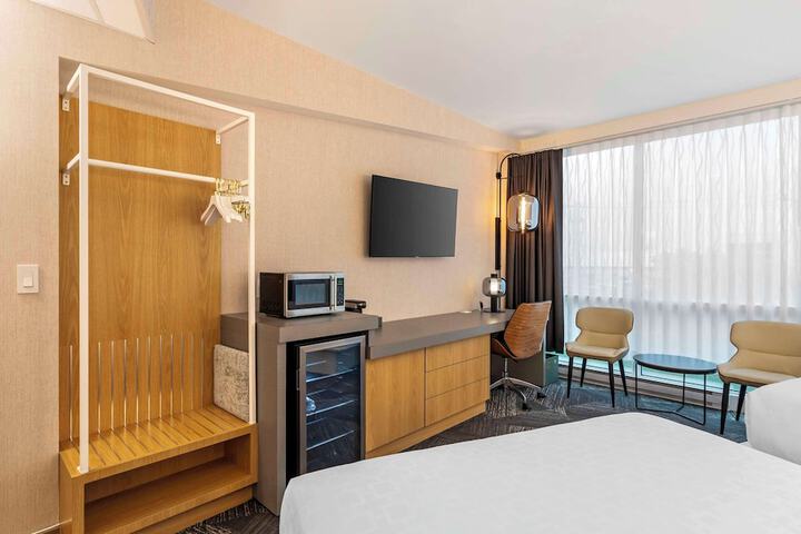 Room 21 of 46