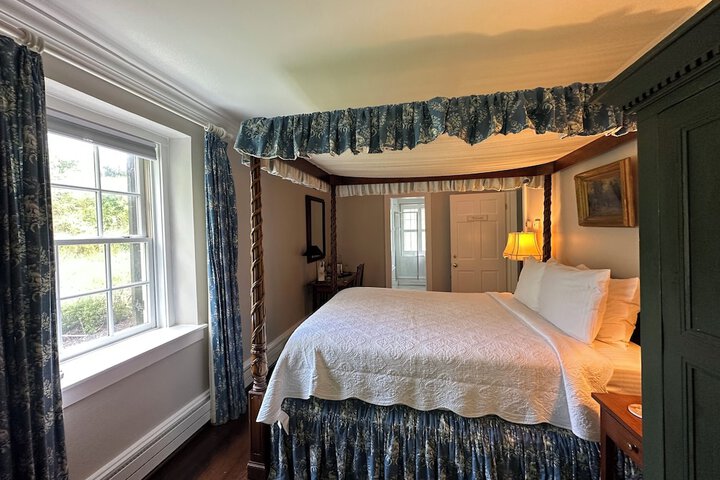 Room 45 of 95