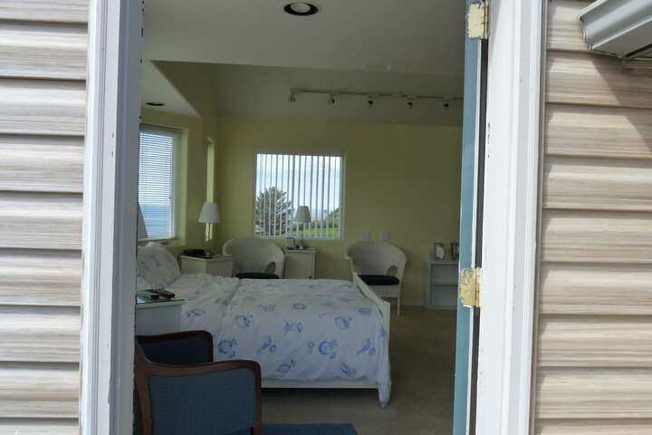 Room 76 of 130