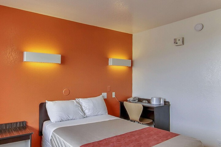 Motel 6 Buellton CA - Solvang Area