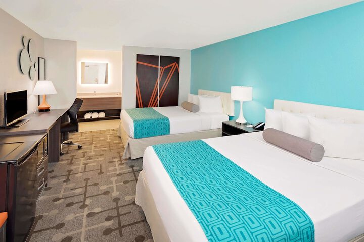 Room 17 of 29