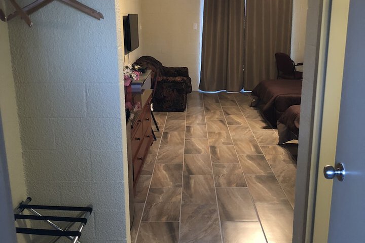 Room 15 of 31