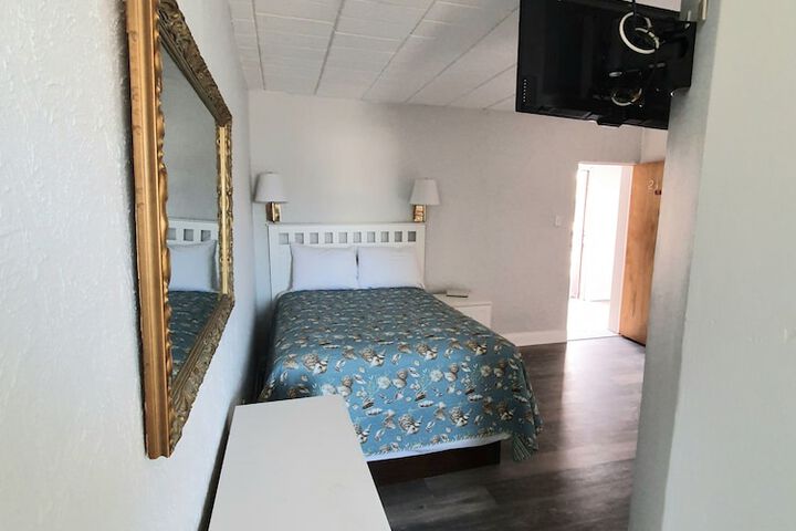 Room 40 of 56