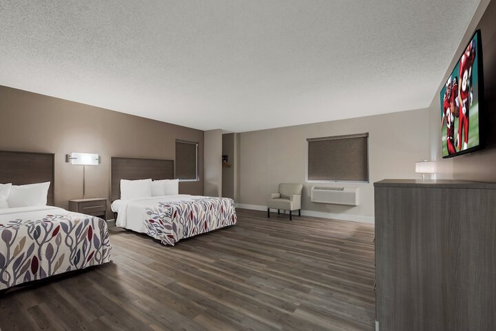 Room 17 of 38