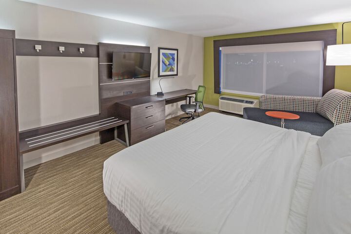 Room 15 of 29