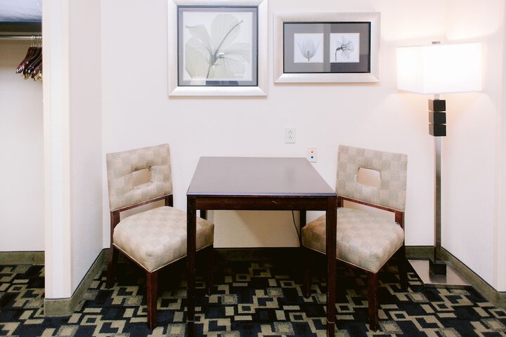 Room 43 of 70