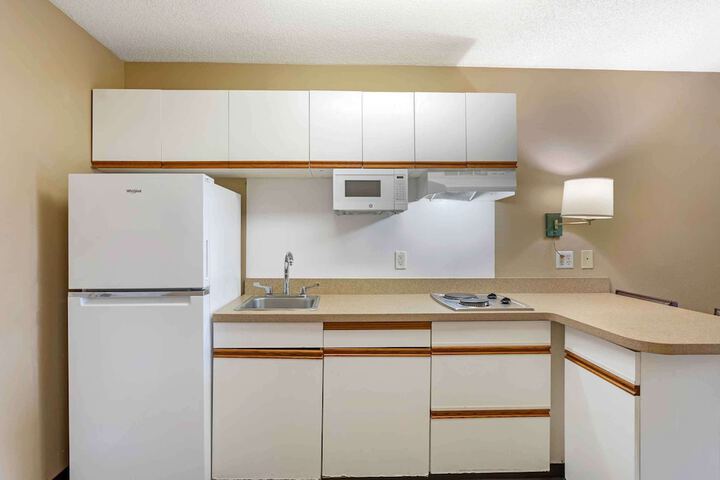 Room 9 of 30