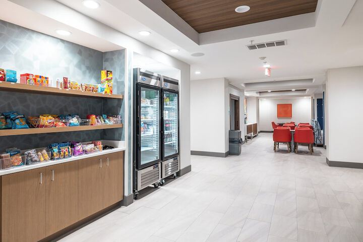 Holiday Inn Express Hotel & Suites St. Robert by IHG