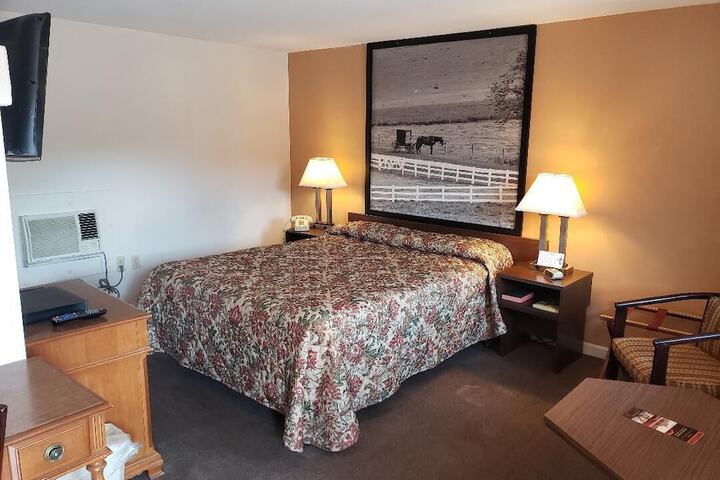 Room 11 of 11