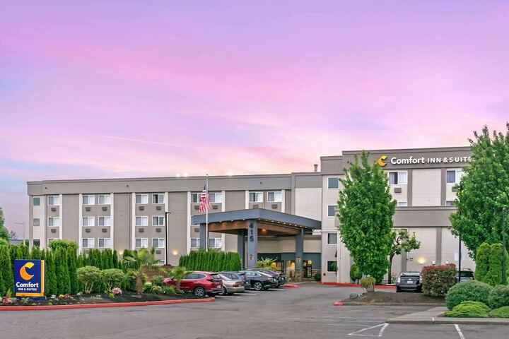 Hotel 7 of 52
