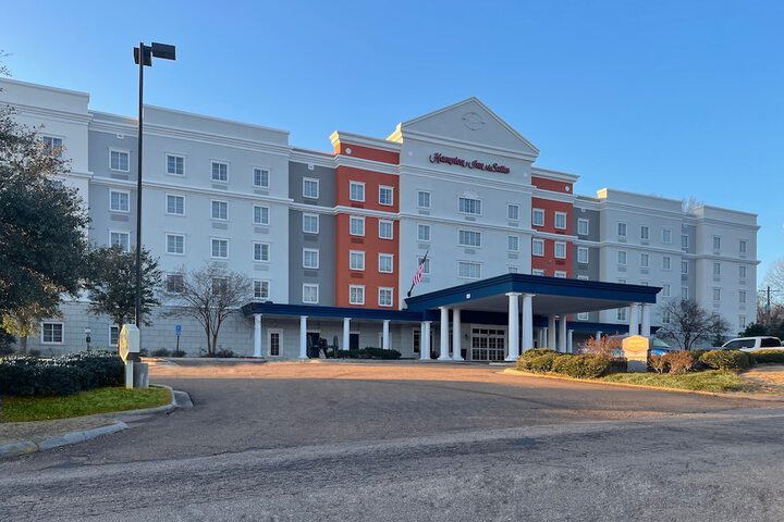 Hotel 4 of 98