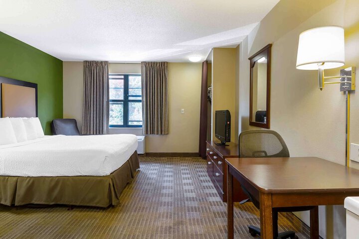 Extended Stay America Select Suites Hartford Manchester