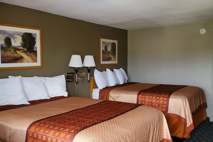 Room 7 of 15