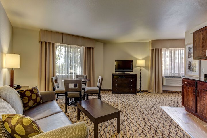 Room 30 of 42