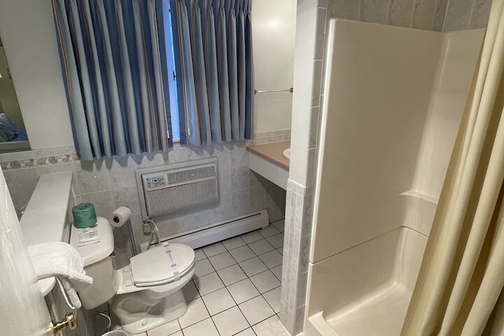 Beau Rivage Motel