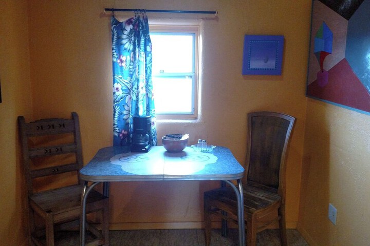 Room 160 of 286