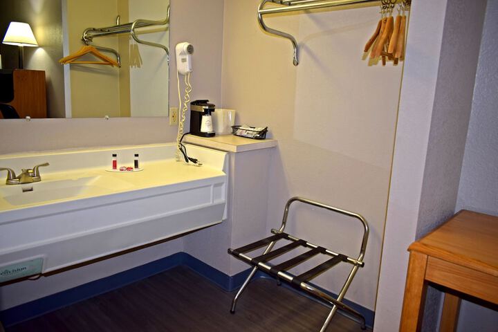 Room 29 of 72