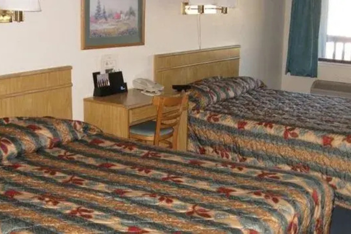 GOLD COUNTRY INN