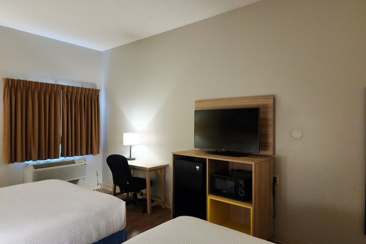 Days Inn by Wyndham Collinsville / St. Louis