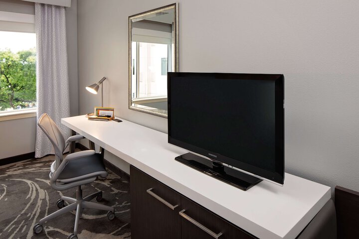 Room 16 of 50