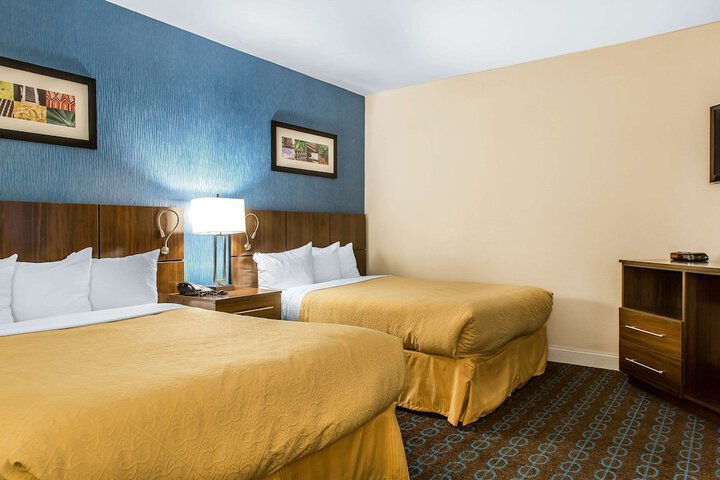 Quality Inn & Suites Middletown - Newport