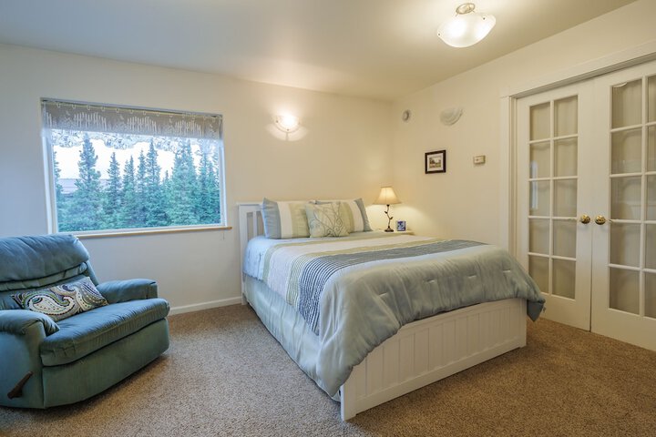 Denali Primrose B & B