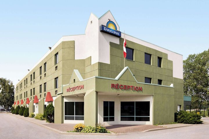 Hotel 4 of 34