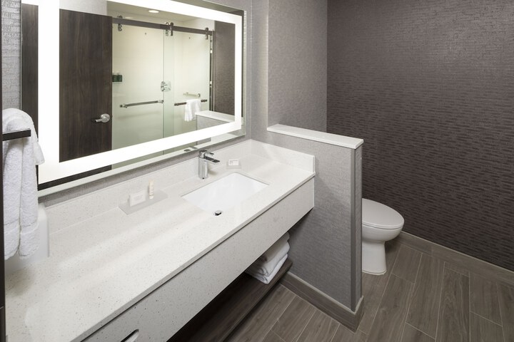 Room 14 of 35