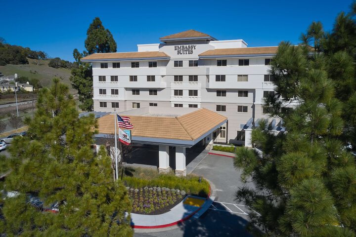 Embassy Suites by Hilton San Rafael at Marin Center