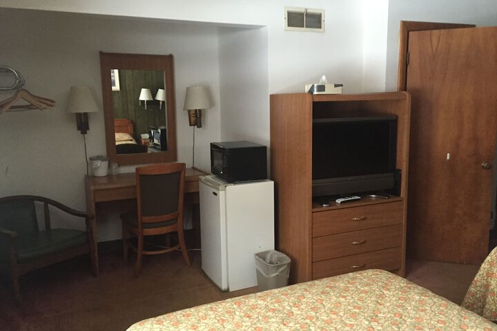 Room 12 of 26