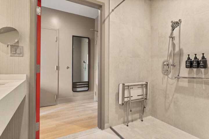 Hotel Indigo Baton Rouge Downtown by IHG