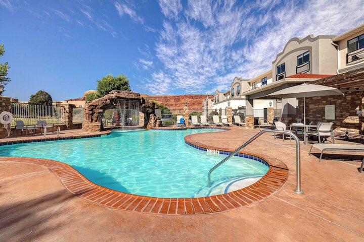 Holiday Inn Express & Suites Moab by IHG