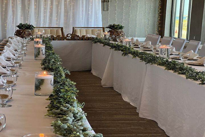Ballroom/Hall 62 of 84
