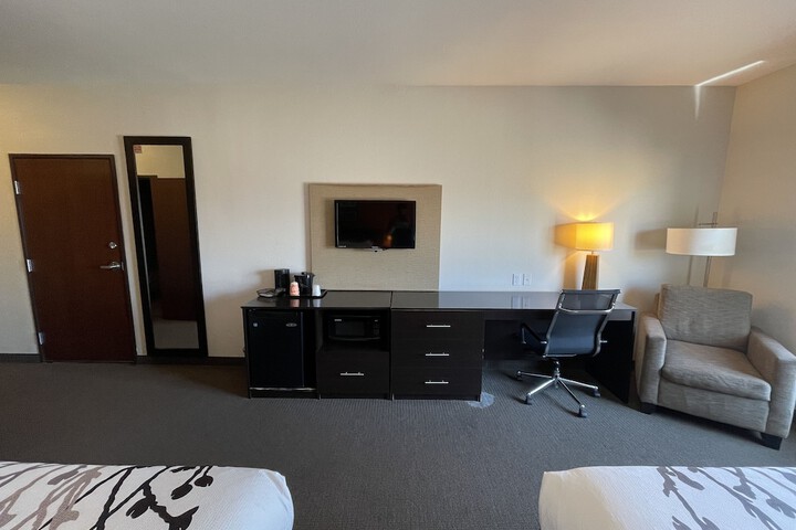 Room 32 of 50