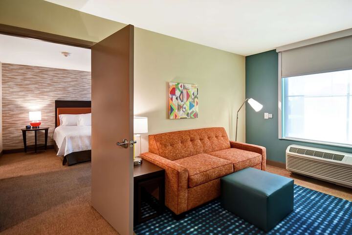Room 32 of 45