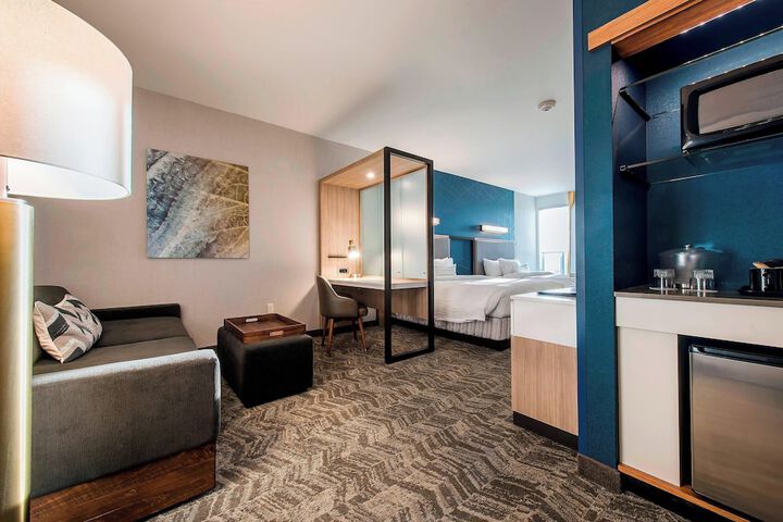 Room 14 of 26