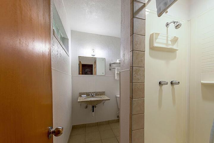 Room 14 of 26