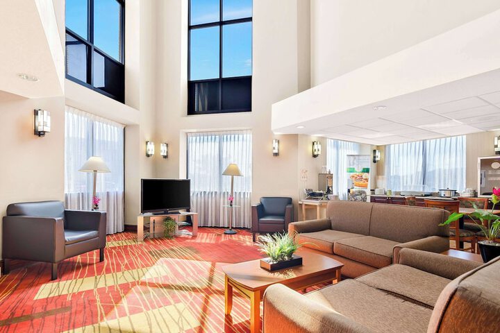 Hotel Interior 13 of 40