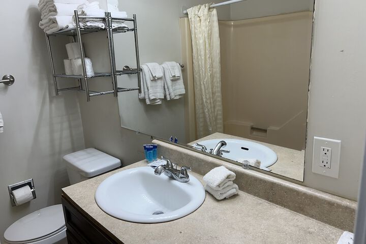 Room 52 of 93