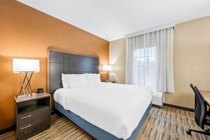La Quinta Inn & Suites by Wyndham Boone University