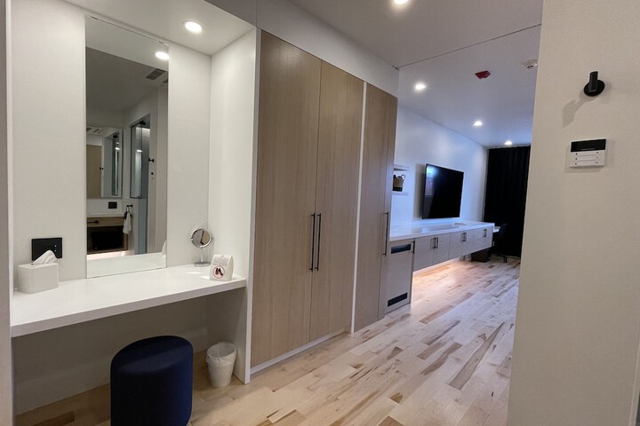 Room 95 of 110