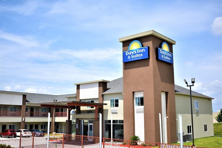 Hotel 5 of 76